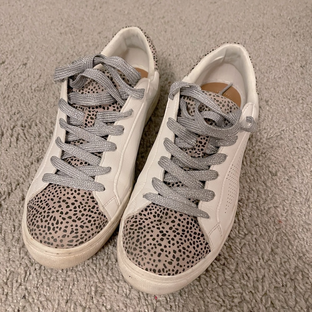 White/leopard Sneakers